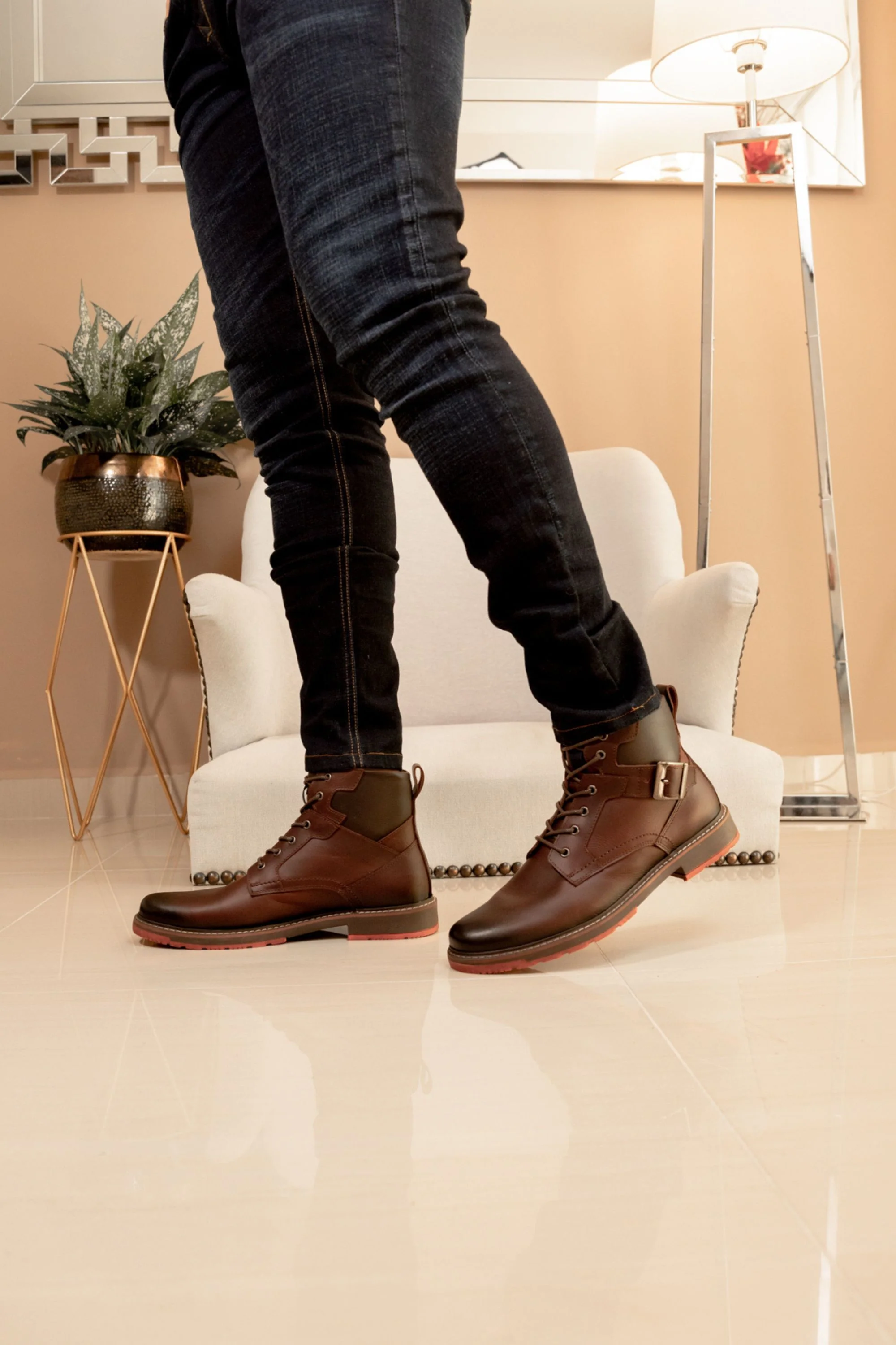 BOTA PARA HOMBRE EN CUERO COÑAC OSCURO  | BOTA DAVIDSON REF:SORA COÑAG - Image 3