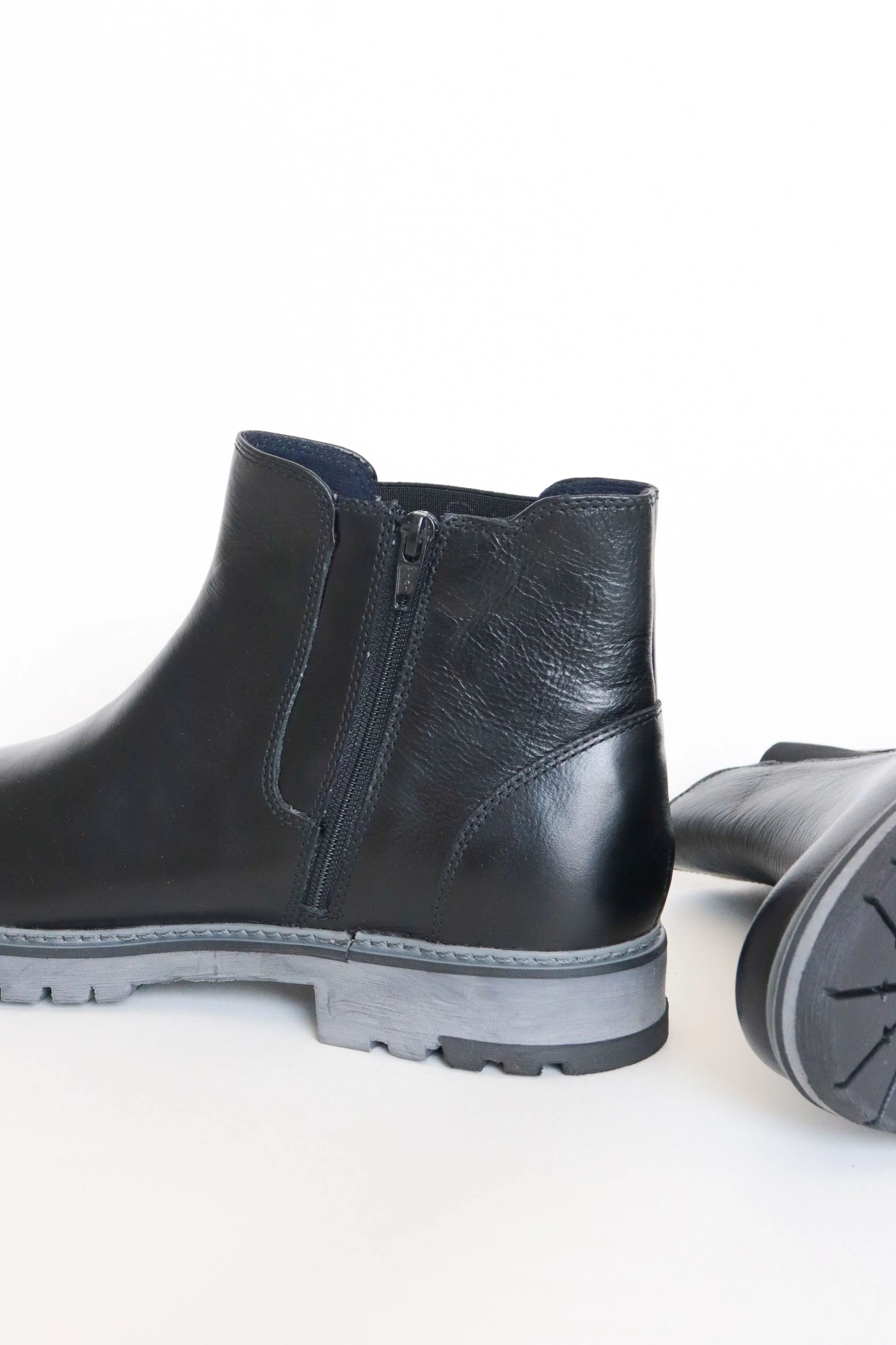 BOTAS CHELSEA PARA HOMBRE EN CUERO NEGRO | REF: STAMFORD 2142 - Image 3