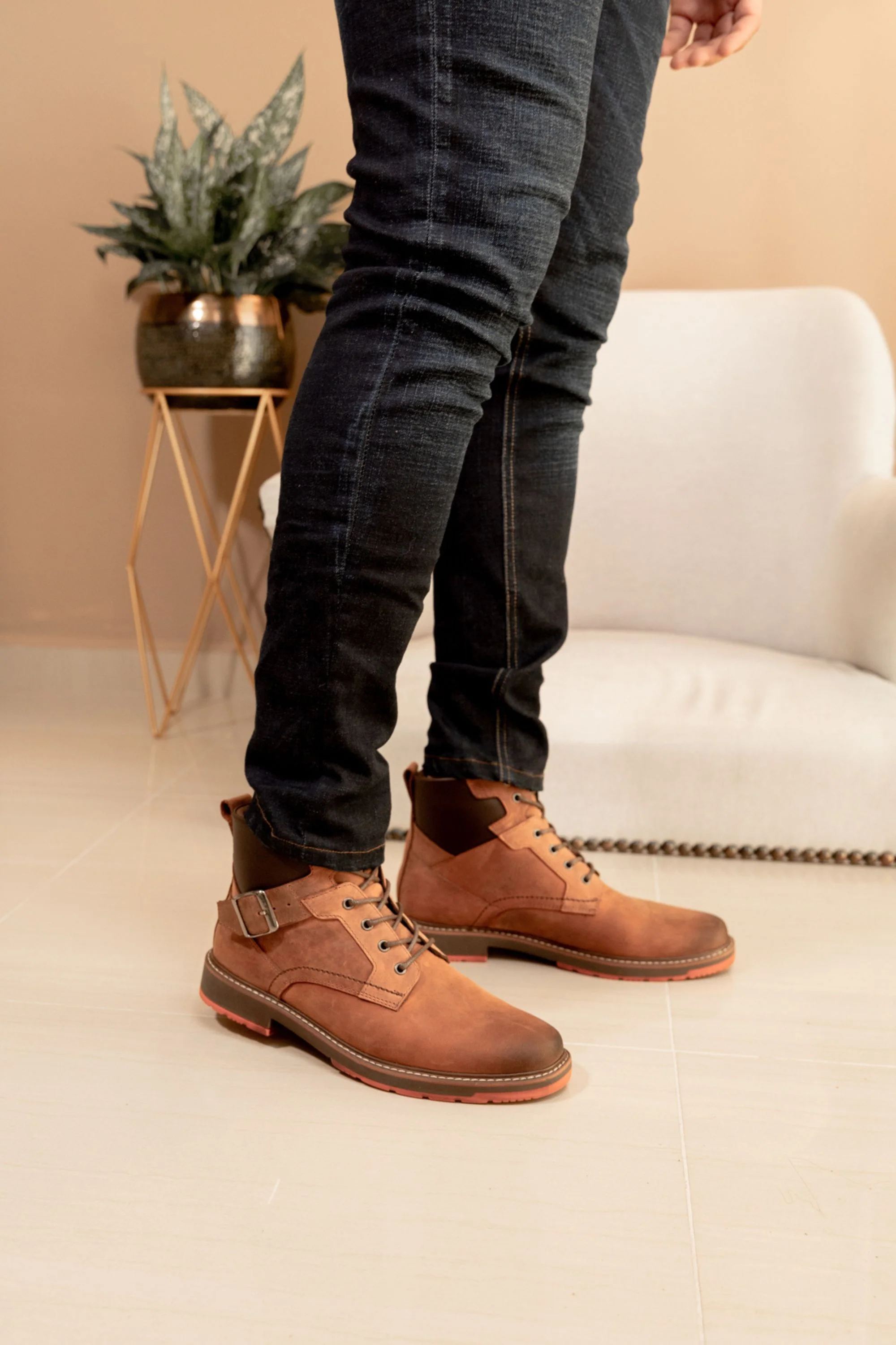 BOTAS PARA  HOMBRE EN CUERO  /DAVIDSON MIEL CLARO NOBUCK REF: SORA COÑAG - Image 4