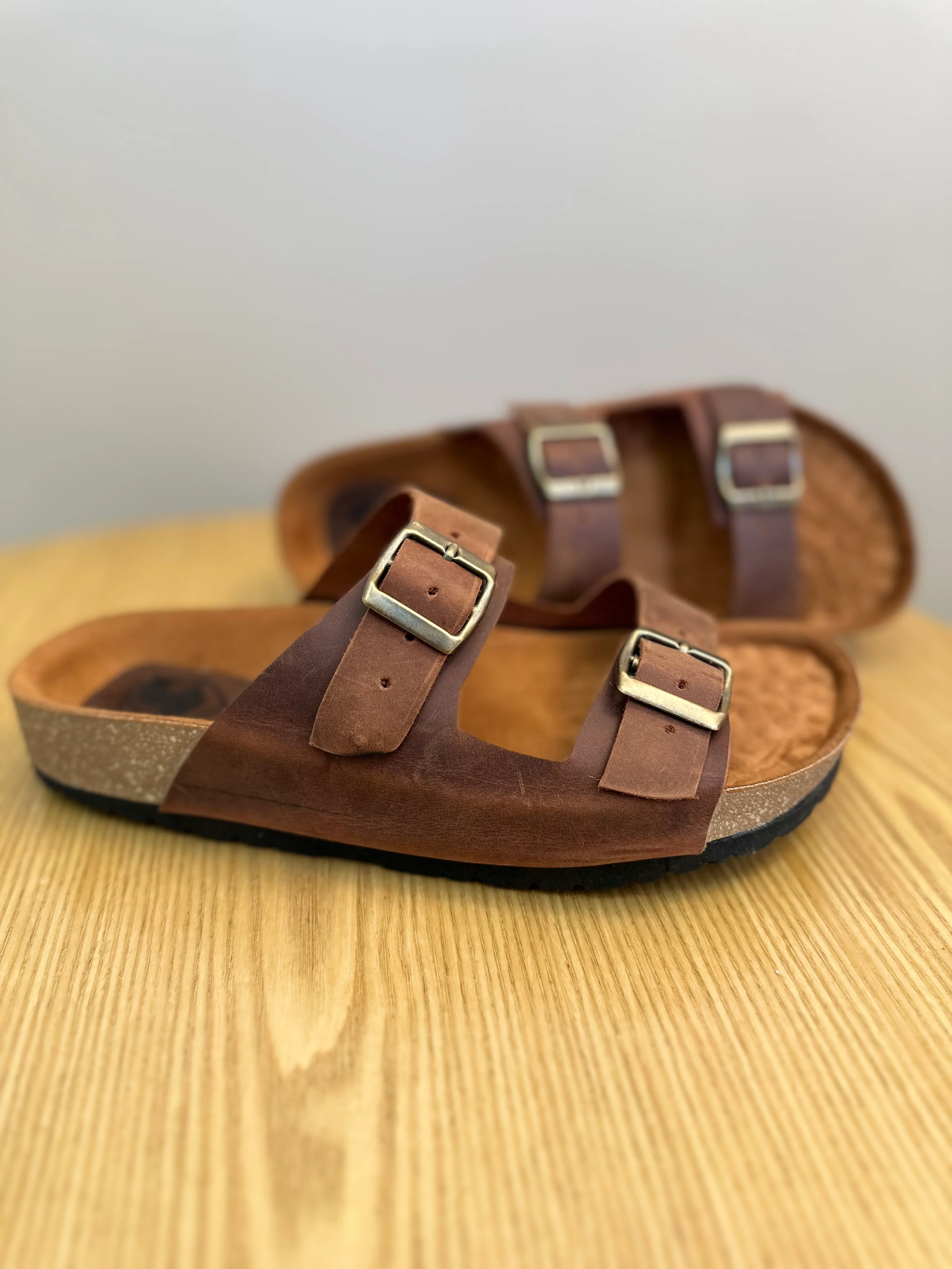 SANDALIAS PARA HOMBRE EN CUERO RUSTICO CATALUÑA REF: 55 FARID - Image 7