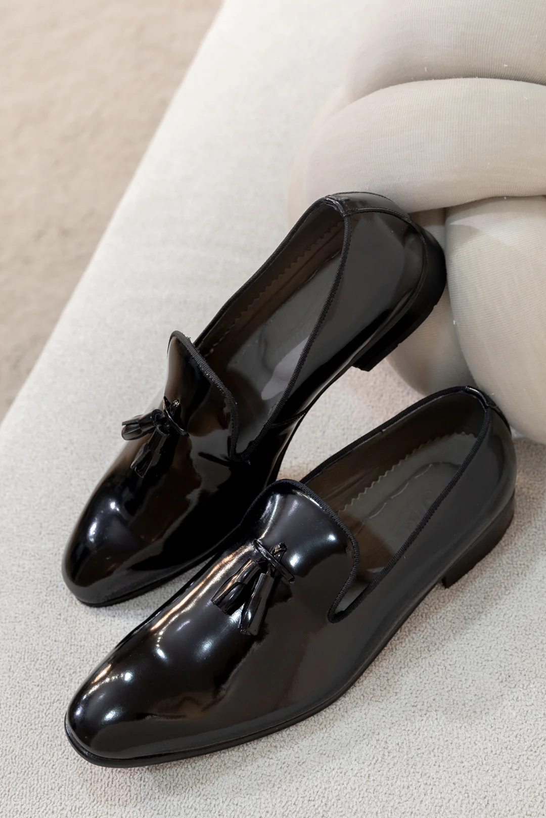 SLIPPERS BASILIO EN CUERO NEGRO BRILLANTE PARA HOMBRE  / REF: LUZ 1707 - Image 4