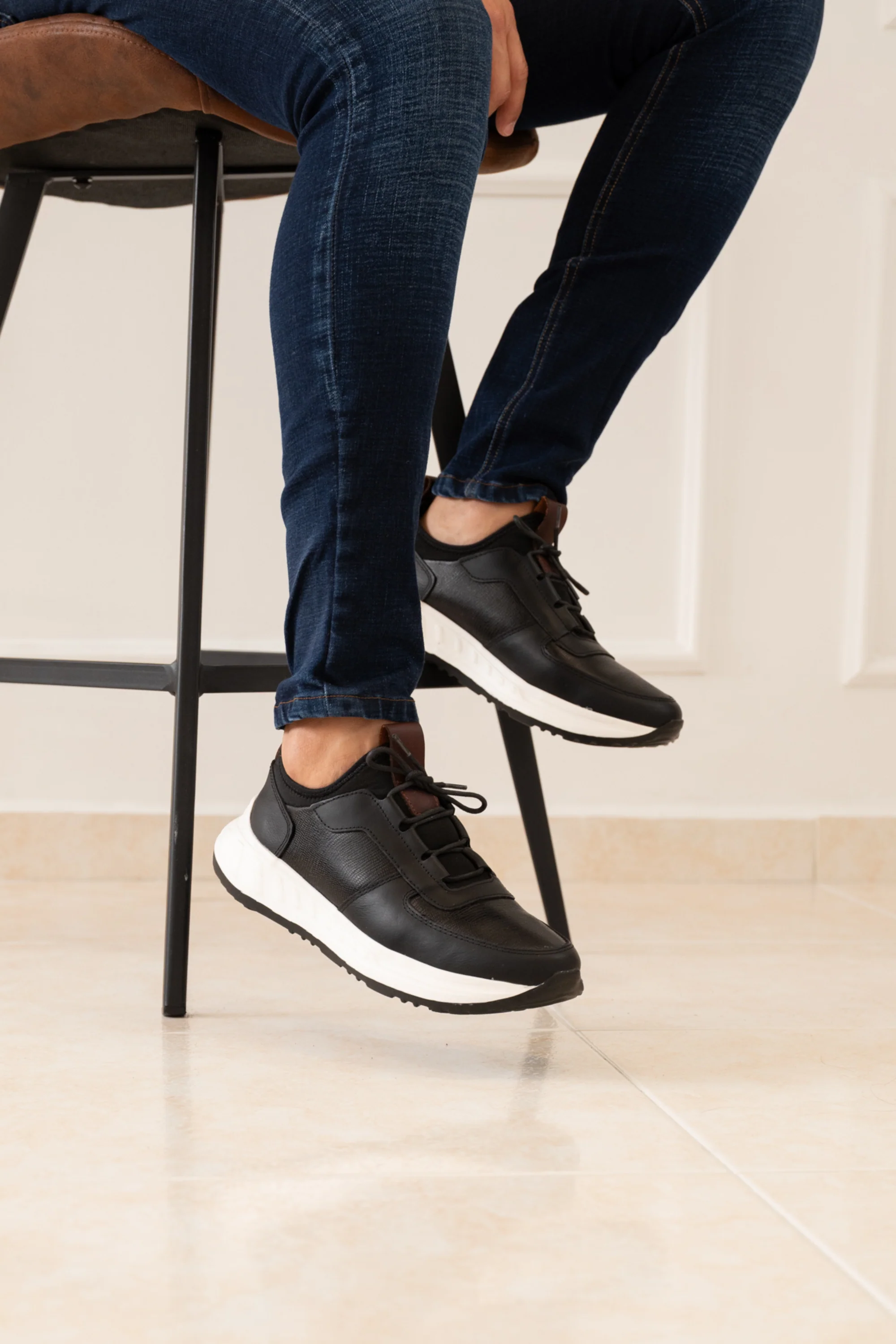 TENIS PARA HOMBRE EN CUERO NEGRO | REF: DAVID 355 - Image 4