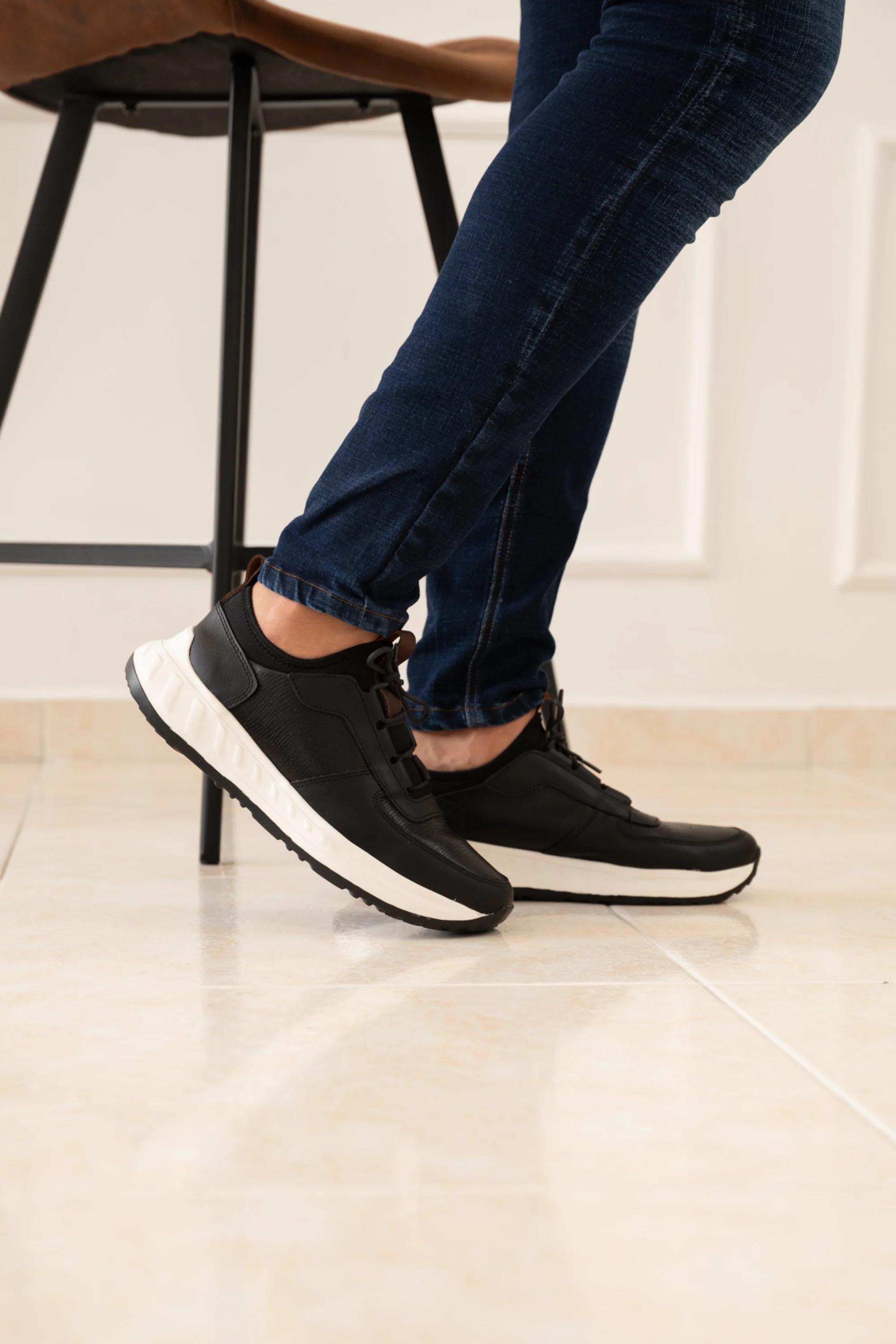 TENIS PARA HOMBRE EN CUERO NEGRO | REF: DAVID 355 - Image 6