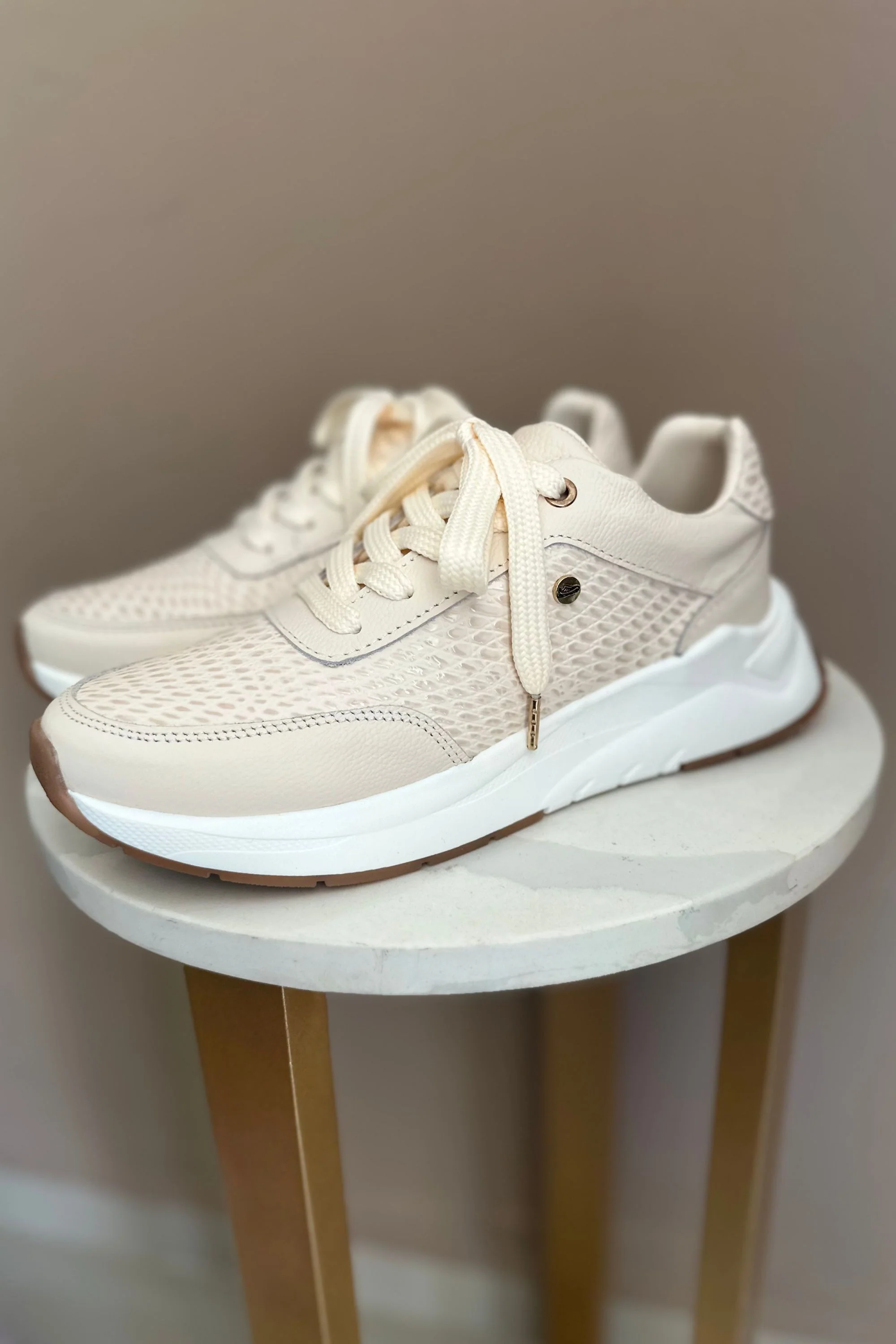 TENIS PARA DAMA EN CUERO CREMA / REF MARGARITA - Image 4