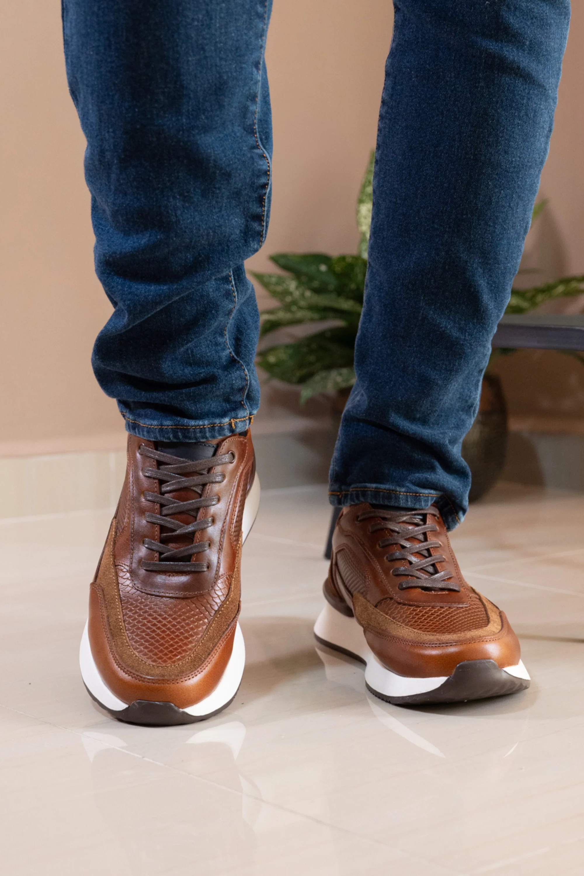 TENIS PARA HOMBRE EN CUERO MIEL  REF: VERONA 3205 - Image 3