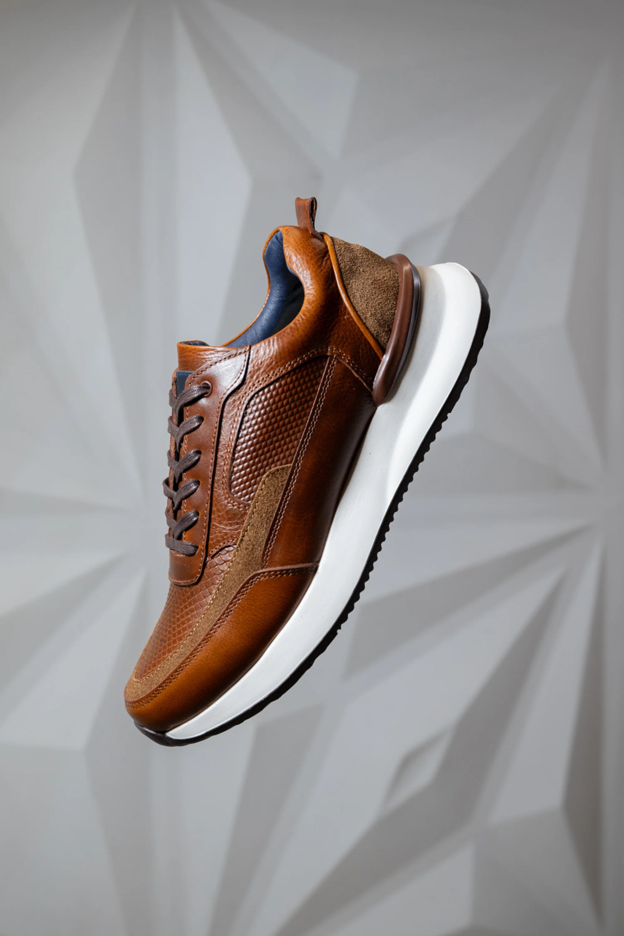 TENIS PARA HOMBRE EN CUERO MIEL  REF: VERONA 3205 - Image 5