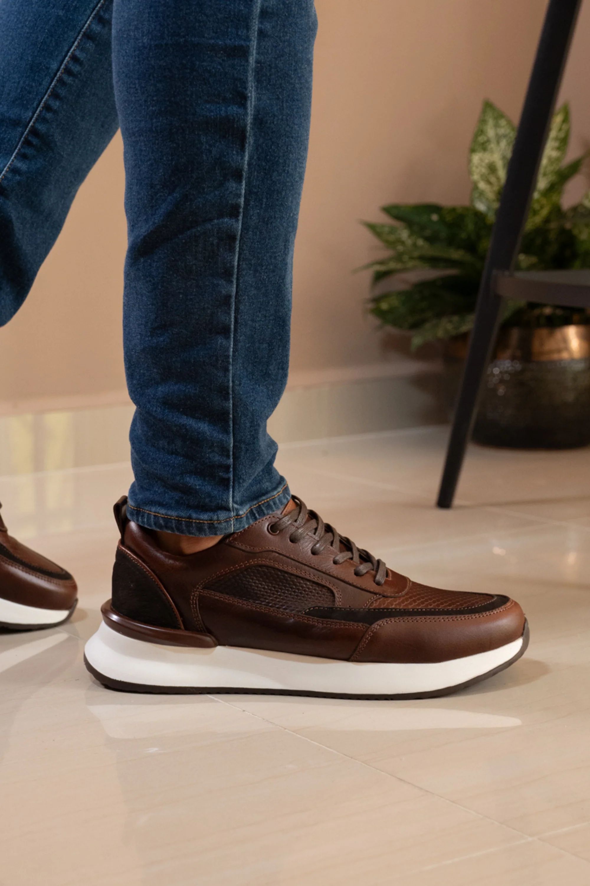 TENIS PARA HOMBRE EN CUERO CAFÉ REF: VERONA 3205 - Image 5