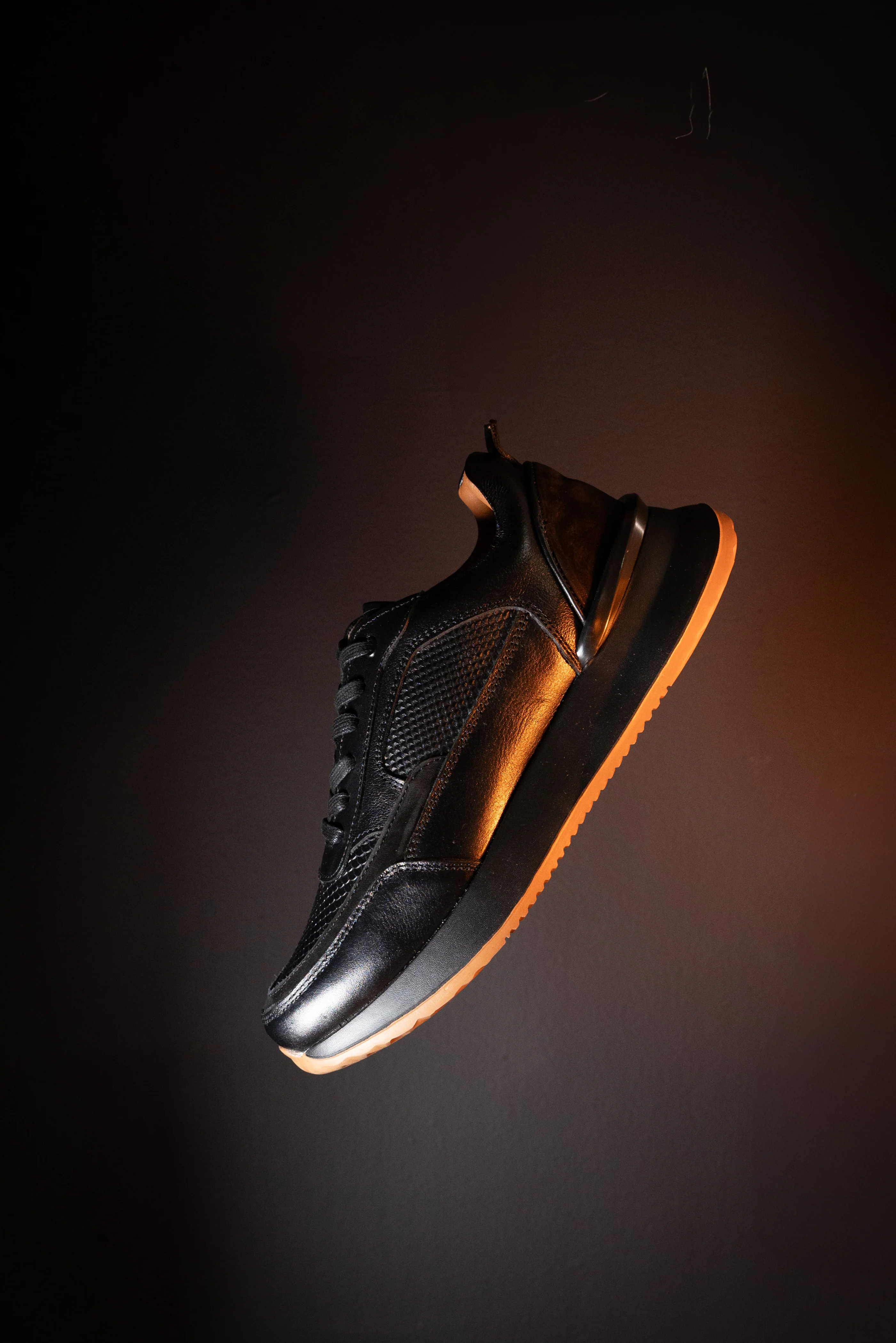 TENIS PARA HOMBRE EN CUERO NEGRO X CREPE  REF: VERONA 3205 - Image 3