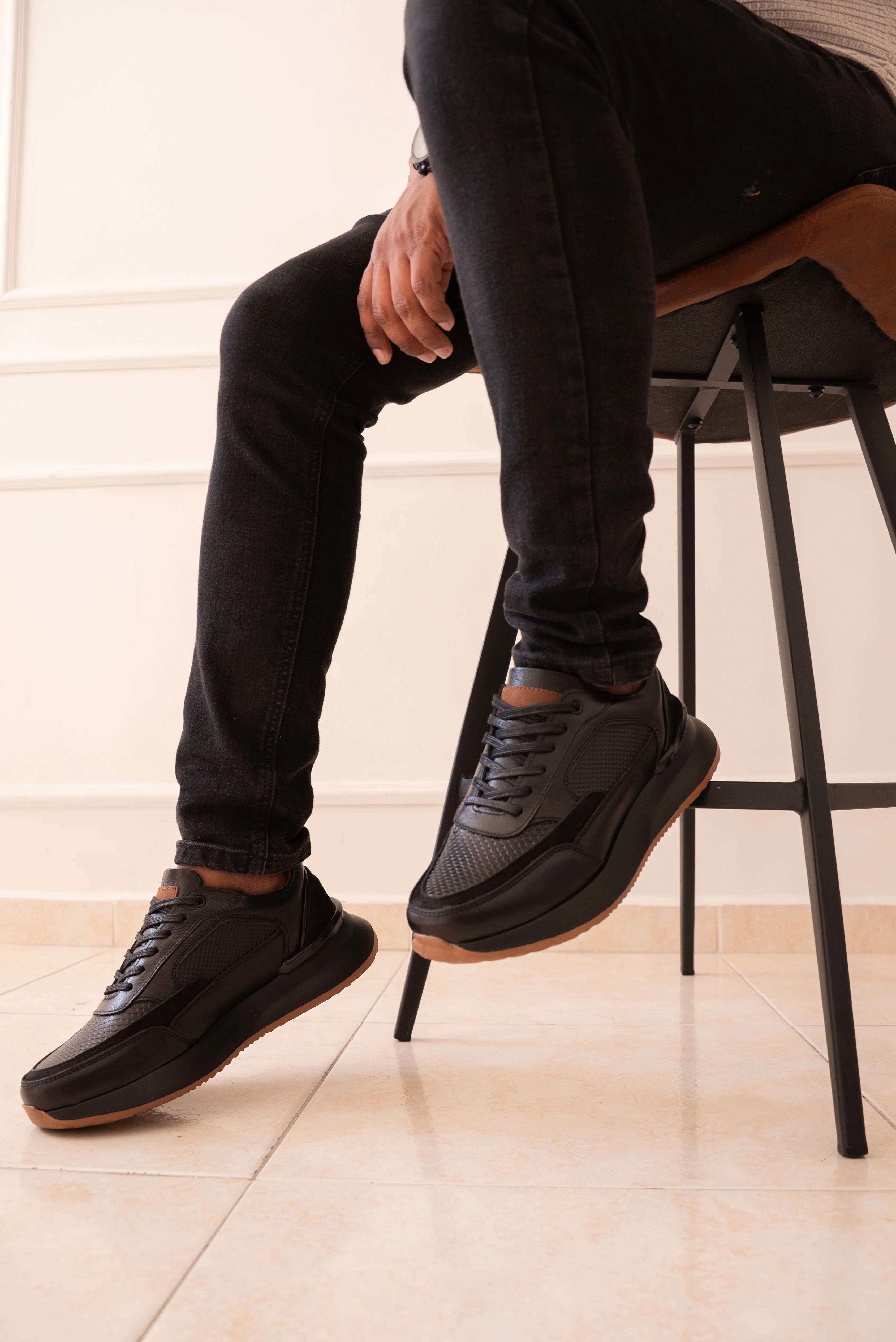 TENIS PARA HOMBRE EN CUERO NEGRO X CREPE  REF: VERONA 3205 - Image 6