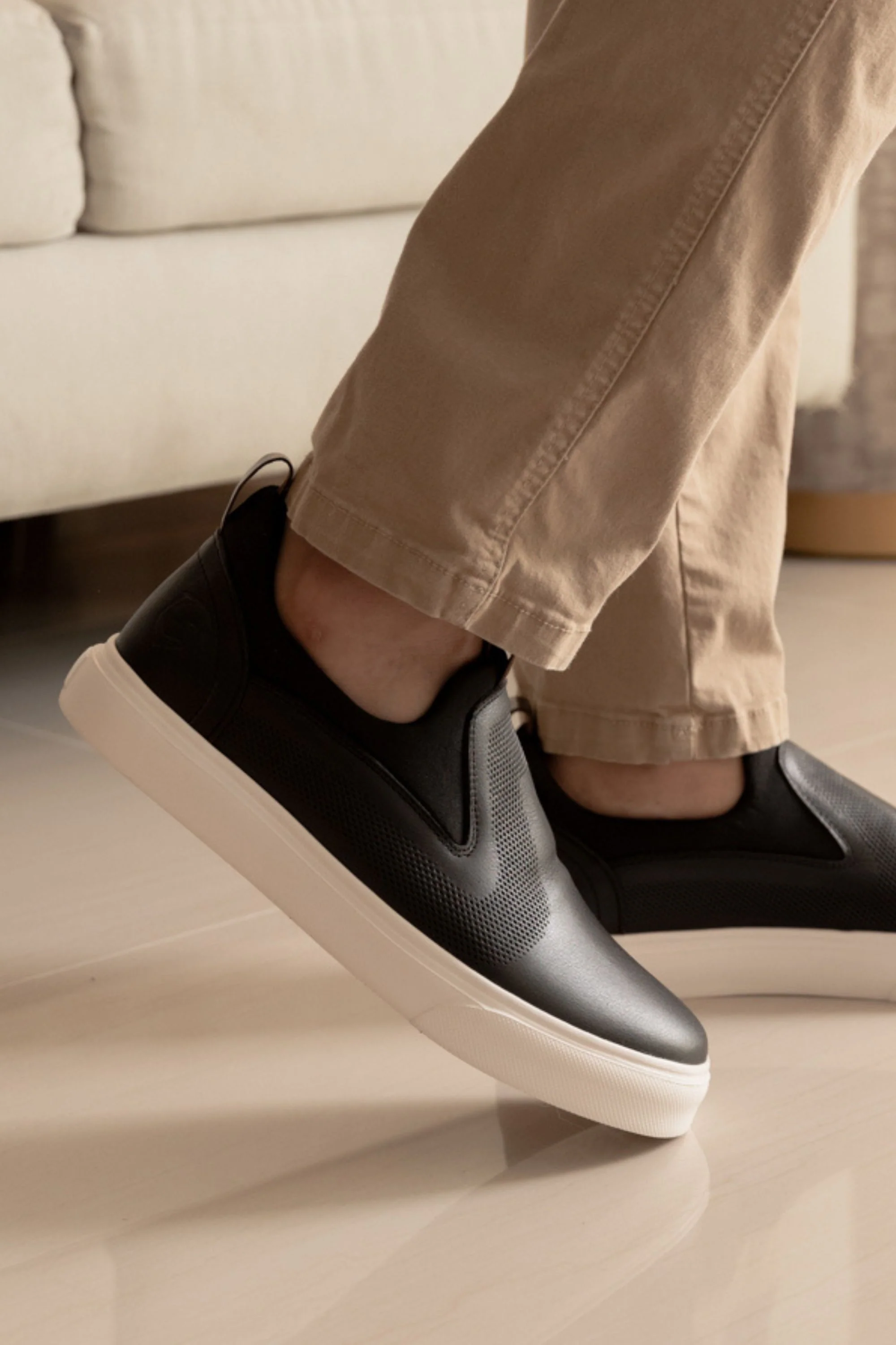 TENIS EN CUERO PARA HOMBRE NEGRO  | REF: SLIDER AMIR 2801 - Image 4