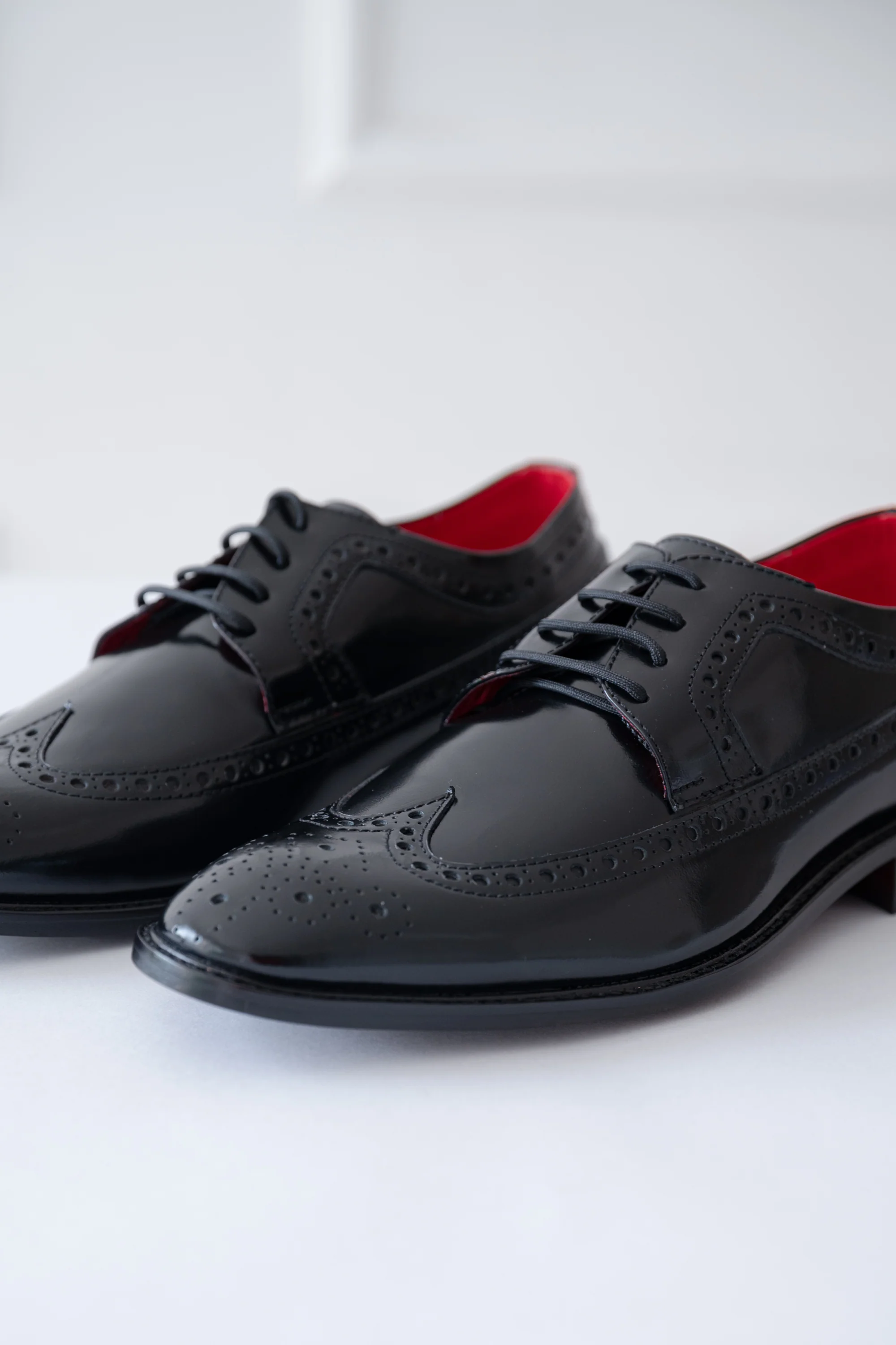 ZAPATO DERBY CRISTIAN DE CUERO NEGRO BRILLANTE PARA HOMBRE / REF:LUZ CARACAS - Image 3