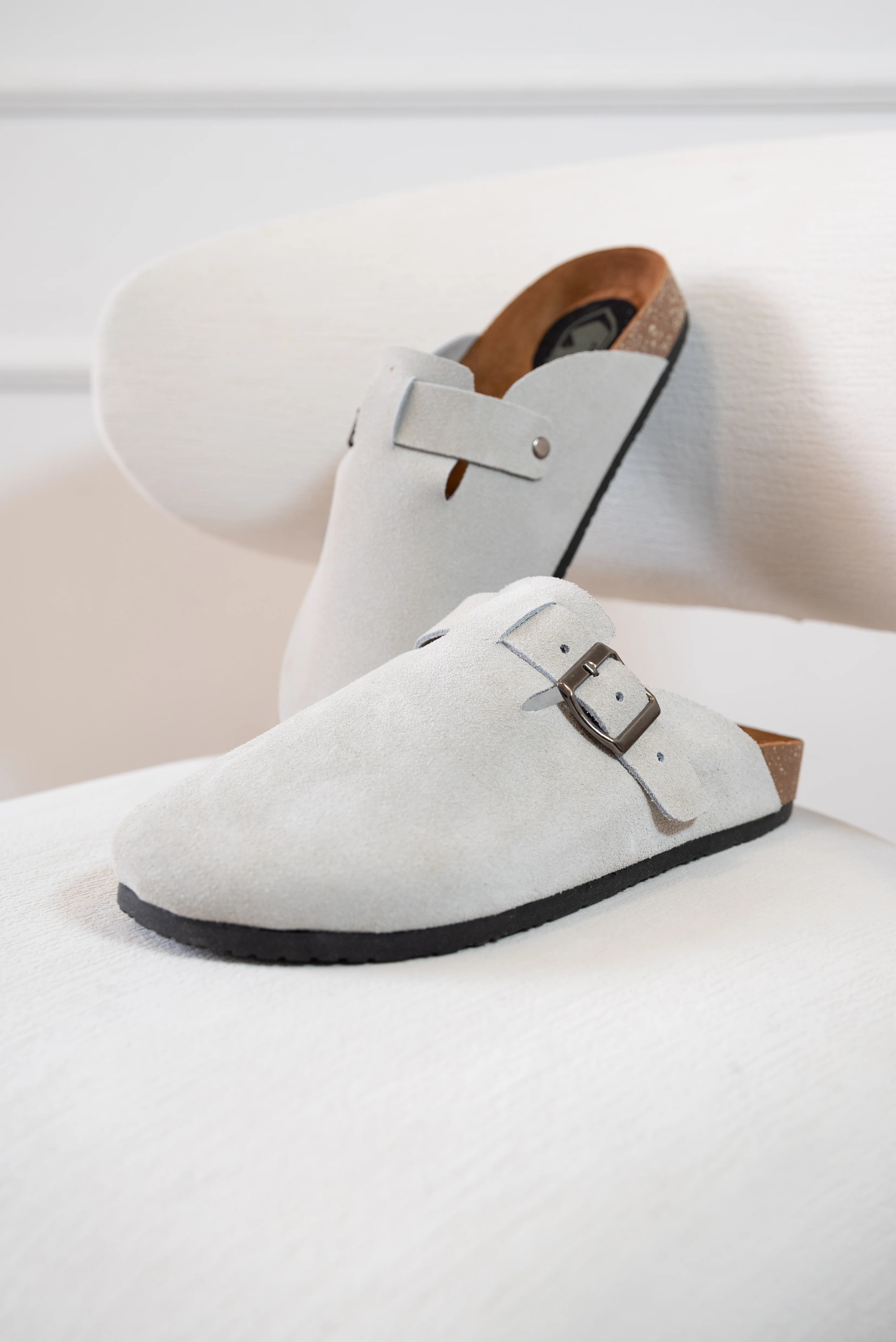 ZUECO PARA HOMBRE EN CUERO CARNAZA HUESO | REF: RAVELLO - Image 3